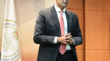 حقيقة إقالة وزير التربية والتعليم