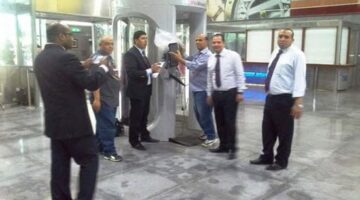 52016802816701جمارك مطار القاهرة تتسلم أول مجموعة من أجهزة فحص الأفراد بالأشعة 7